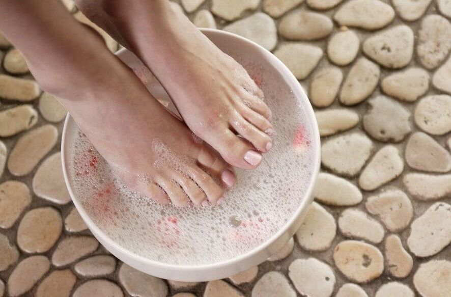 baños de pies con agua oxigenada contra hongos